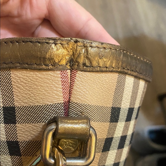 BURBERRY NOVA Check 🤎🌱🌼METALLIC bronze leather trim Bag. - Picture 13 of 15